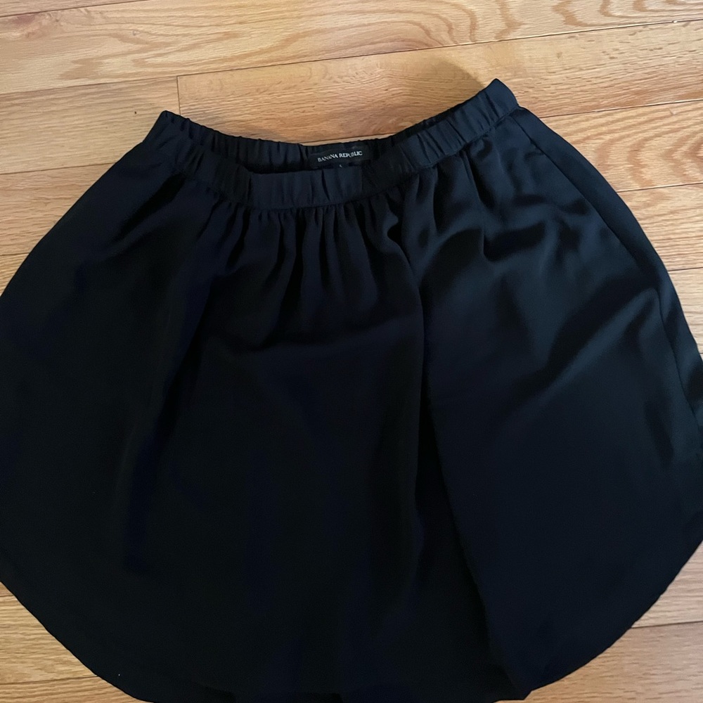 Black banana republic skirt
